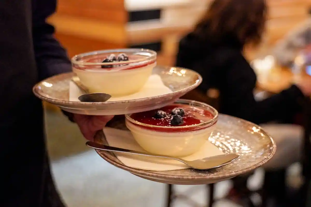 La Molisana, Italian restaurant in Saint-Gilles — ambiance 1