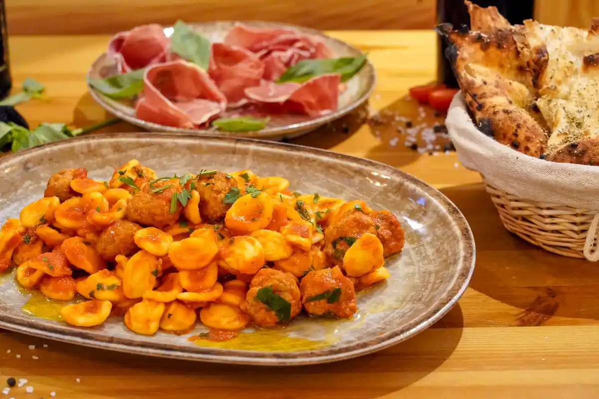 La Molisana, Italian restaurant in Saint-Gilles — ambiance 3